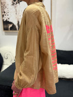 Charger l'image dans la galerie, Chemise Camel imprimé dos - LORYA
