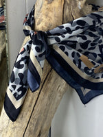 Charger l'image dans la galerie, Foulard 39
