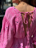 Charger l'image dans la galerie, Robe longue gaze de coton fuchsia - NERYS
