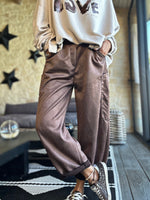Charger l'image dans la galerie, Pantalon LOVE Choco
