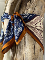 Charger l'image dans la galerie, Foulard 40
