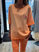 Charger l'image dans la galerie, Tee shirt orange fluo tête de mort - SKULL
