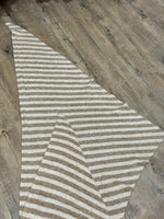 Load image into Gallery viewer, NELIA Beige/Ecru triangle scarf
