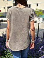 Charger l&#39;image dans la galerie, Tee shirt ST-TROPEZ Choco effet délavé
