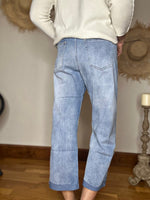 Charger l'image dans la galerie, Jeans TILIO Bleu clair (Modèle ZOE chez Place du Jour)
