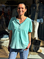 Charger l&#39;image dans la galerie, Tee shirt SMILE Turquoise effet délavé
