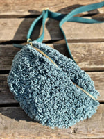 Charger l&#39;image dans la galerie, Sac banane bouclette MILA Bleu
