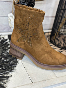 Boots KLARA Camel
