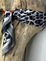 Charger l'image dans la galerie, Foulard 35
