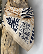 Charger l'image dans la galerie, Foulard 57
