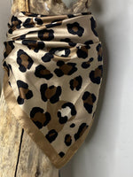 Charger l'image dans la galerie, Foulard 38
