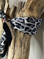 Charger l'image dans la galerie, Foulard 39
