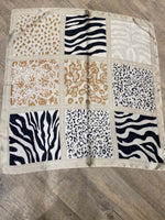 Charger l'image dans la galerie, Foulard 57
