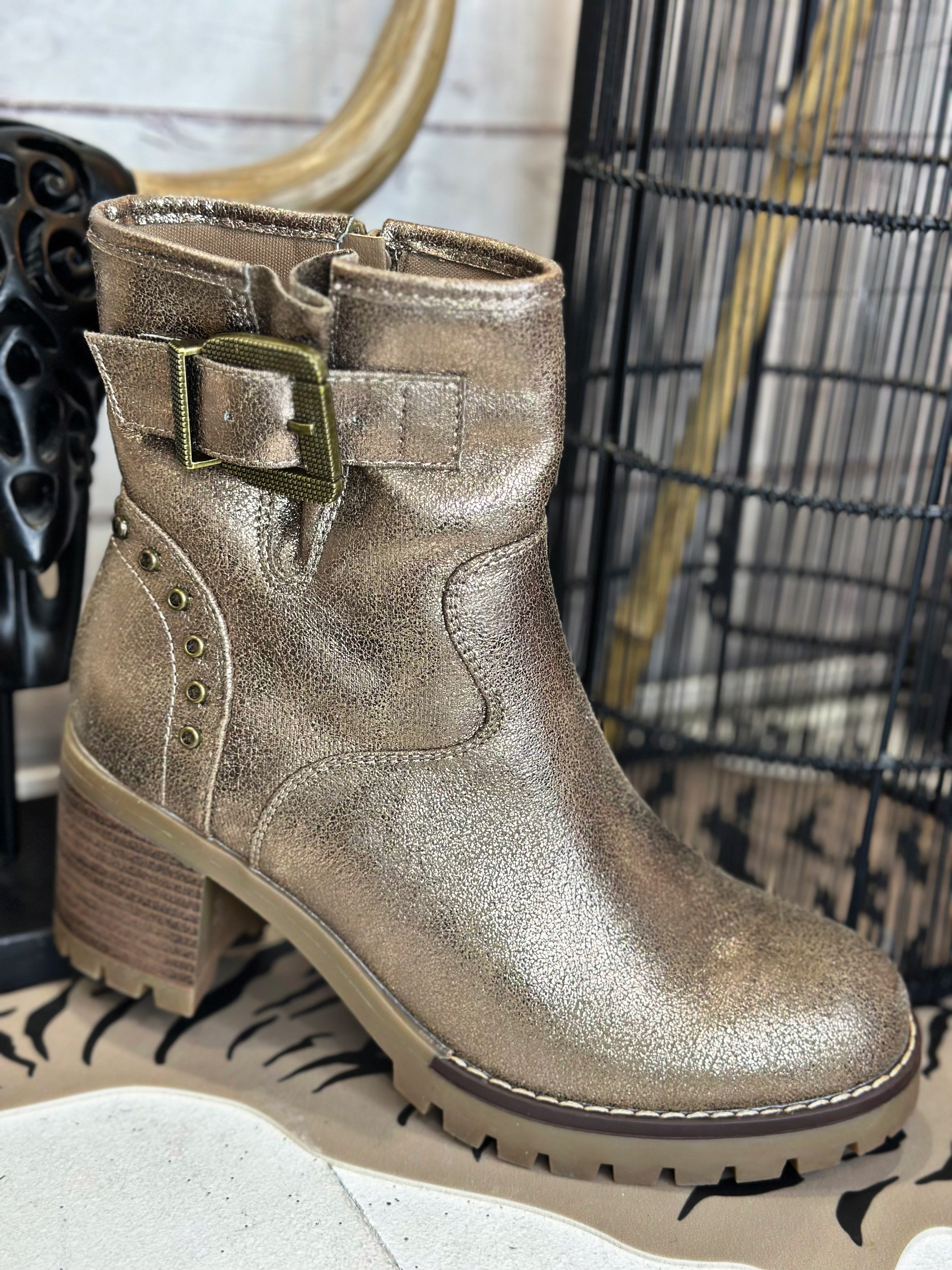 Boots STELLA Gold