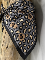 Charger l'image dans la galerie, Foulard 55
