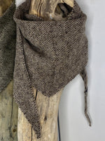 Charger l'image dans la galerie, Echarpe triangle ZAYA Taupe
