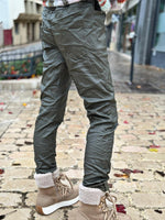 Charger l&#39;image dans la galerie, Pantalon simili cuir MADDOX Kaki
