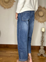 Charger l'image dans la galerie, Jeans TILIO Bleu (Modèle ZOE chez Place du Jour)
