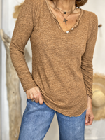 Charger l'image dans la galerie, T-shirt HELIA Camel foncé
