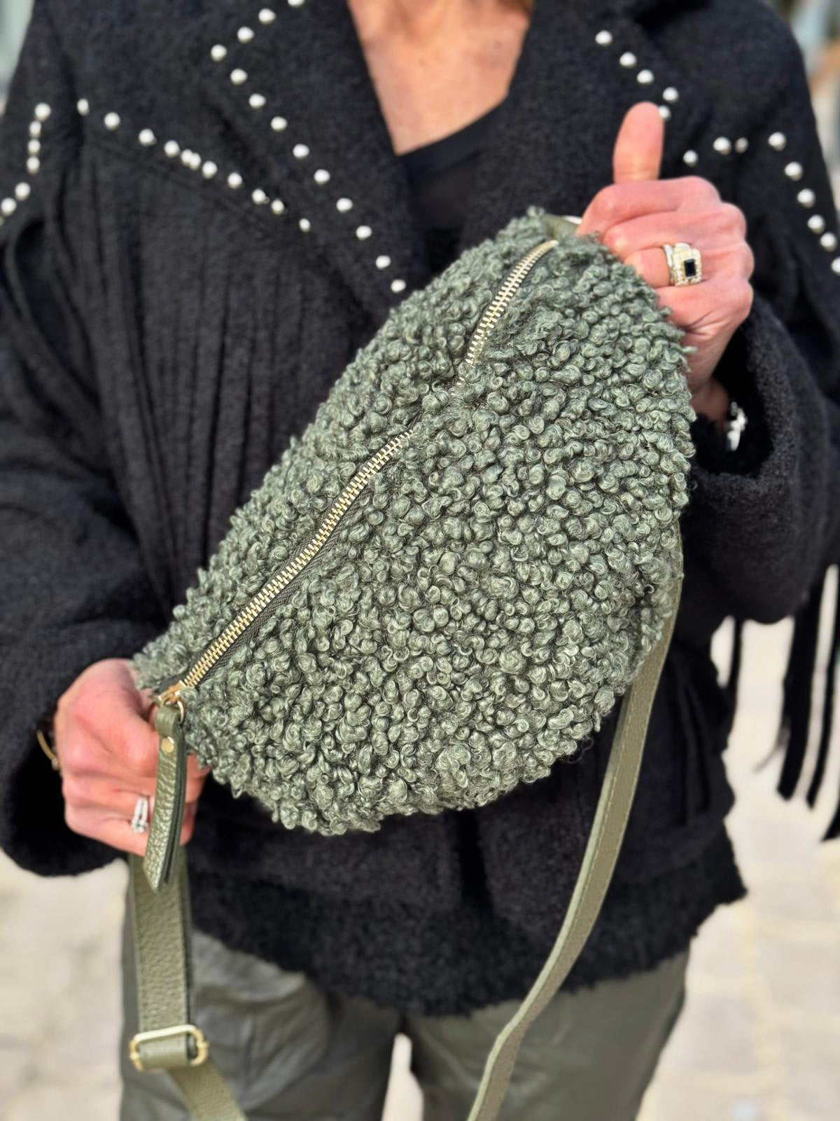 Sac banane bouclette MILA Kaki