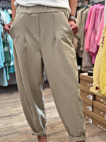 Charger l&#39;image dans la galerie, Pantalon PAOLINO Camel clair
