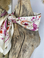 Charger l&#39;image dans la galerie, Foulard 11
