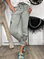 Charger l'image dans la galerie, Pantalon magique Kaki - EMMA
