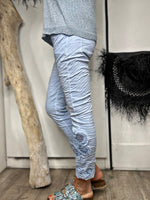 Charger l'image dans la galerie, Pantalon magique Bleu - EMMA
