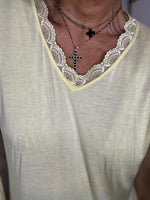 Charger l'image dans la galerie, Tee shirt AURA Jaune
