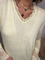 Charger l'image dans la galerie, Tee shirt AURA Jaune
