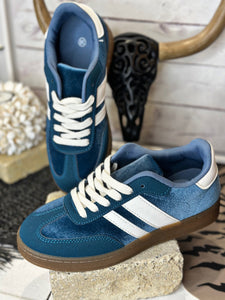 Baskets Bleu