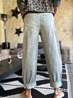 Charger l'image dans la galerie, Pantalon BULLE Kaki délavé

