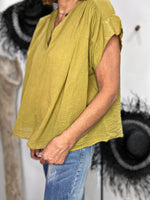 Charger l'image dans la galerie, Blouse DANY Olive
