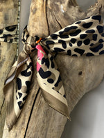 Charger l'image dans la galerie, Foulard 33
