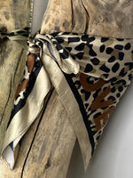 Charger l'image dans la galerie, Foulard 32
