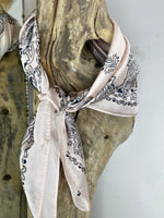 Charger l&#39;image dans la galerie, Foulard 3
