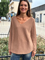 Charger l&#39;image dans la galerie, Pull doux TAO Camel
