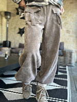 Charger l'image dans la galerie, Pantalon velours cotelé souple GASPARD Taupe
