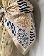 Charger l'image dans la galerie, Foulard 57
