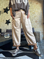 Charger l'image dans la galerie, Pantalon LOVE Beige
