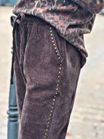 Charger l'image dans la galerie, Pantalon velours cotelé souple LEON Choco
