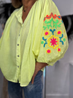 Charger l'image dans la galerie, Chemise Jaune fluo manches brodées AYA

