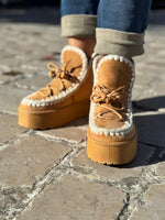 Charger l&#39;image dans la galerie, Boots ALMIRA Camel
