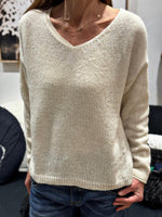 Charger l&#39;image dans la galerie, Pull VOTO Beige clair
