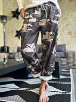 Charger l'image dans la galerie, Pantalon camouflage YAN
