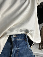 Load image into Gallery viewer, SAM Faded Blue Jeans - Sexy Woman

