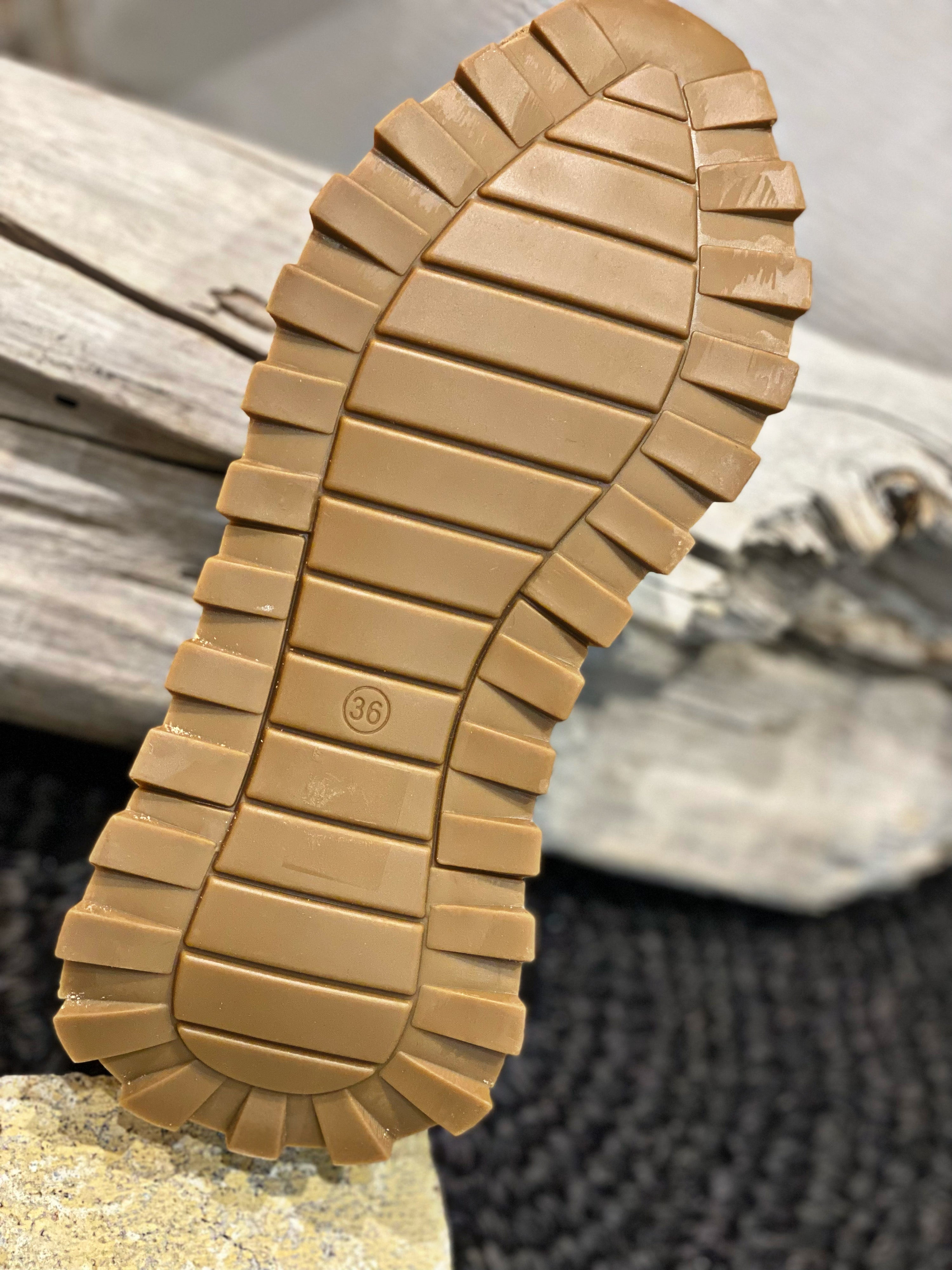 Baskets TACO Camel